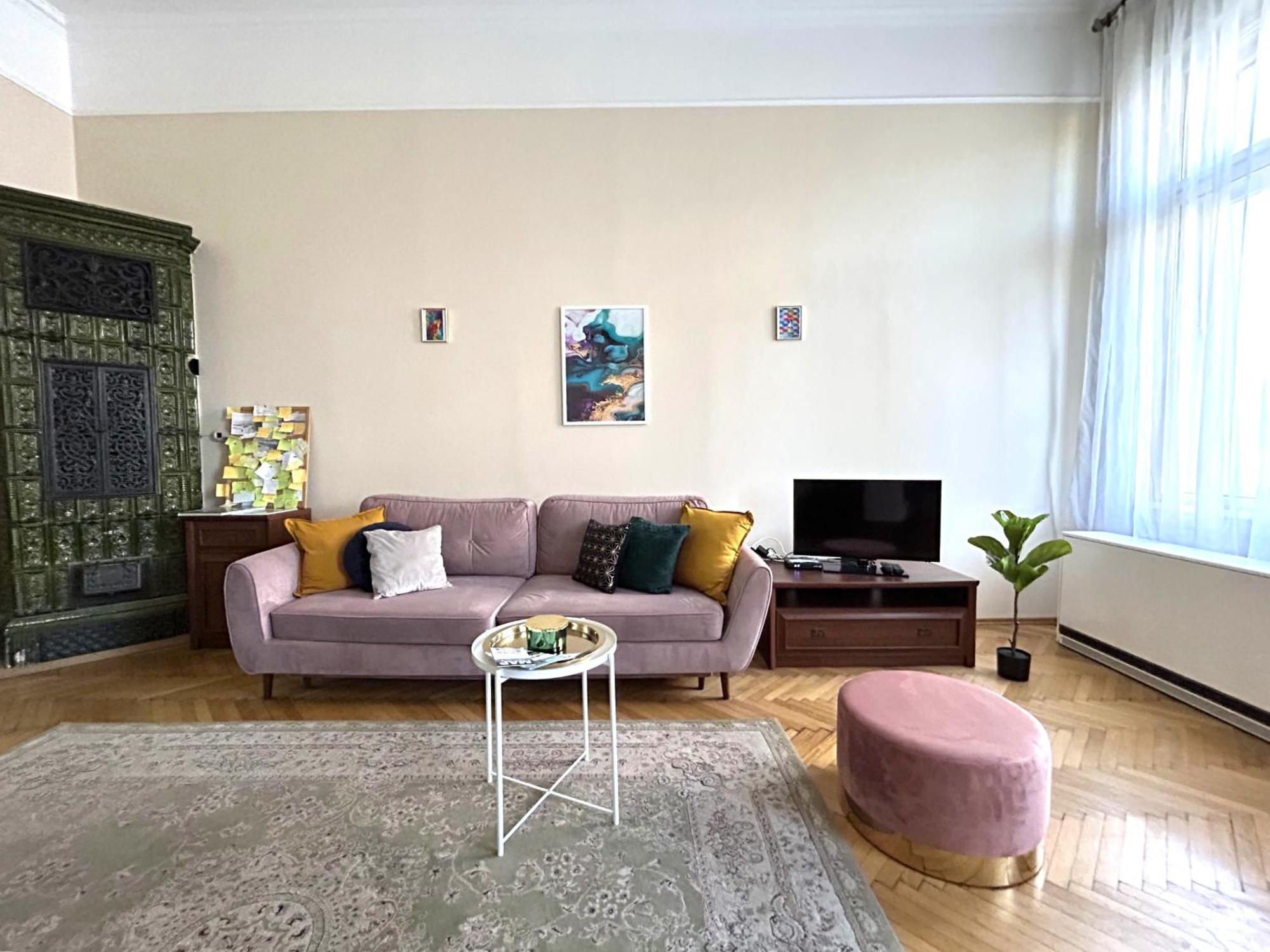 2 Between Of Chain Bridge, Cathedral, Parlament,castle Area Apartment Budapest