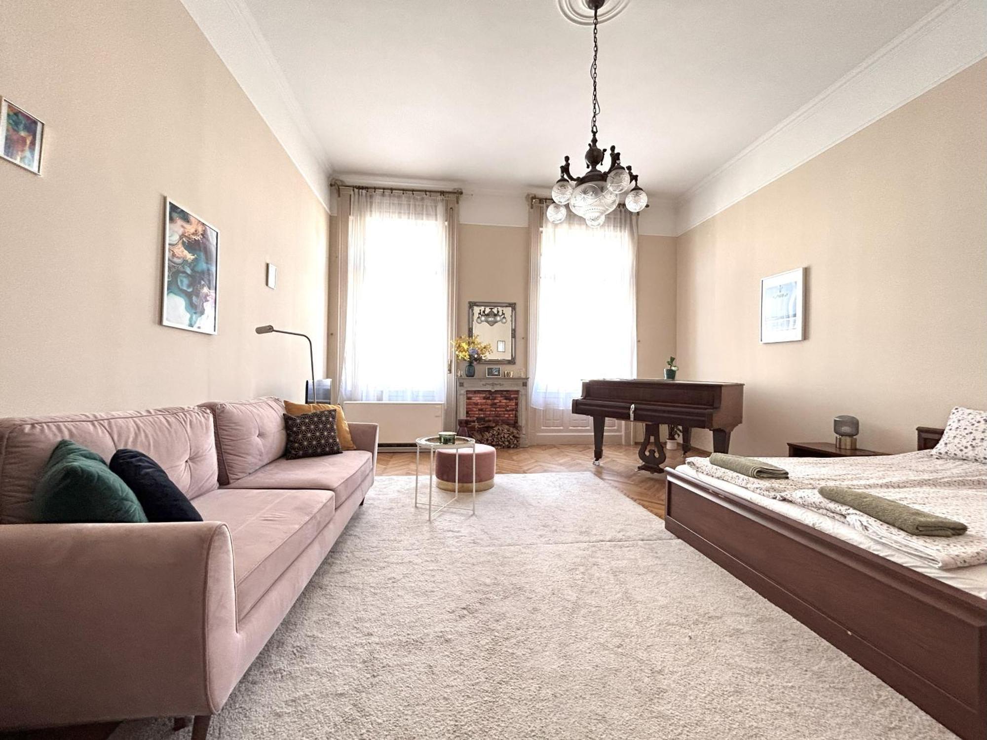 2 Rooms Between Of Chain Bridge, Cathedral, Parlament,Castle Area Apartment Budapest